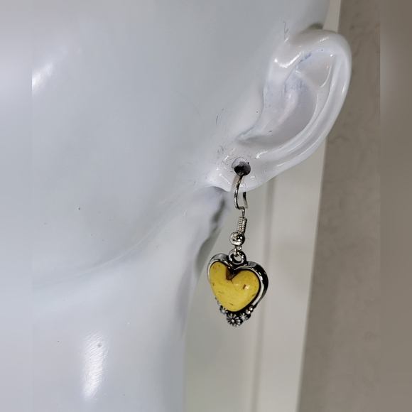 Western Yellow & Silver Dangle Heart Earrings  / Pierced - Picture 3 of 6